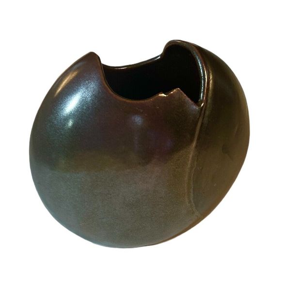 Vintage Carol Nevitt Style Black / Gray and Red Iridescent Stoneware Vase - Picture 5 of 8